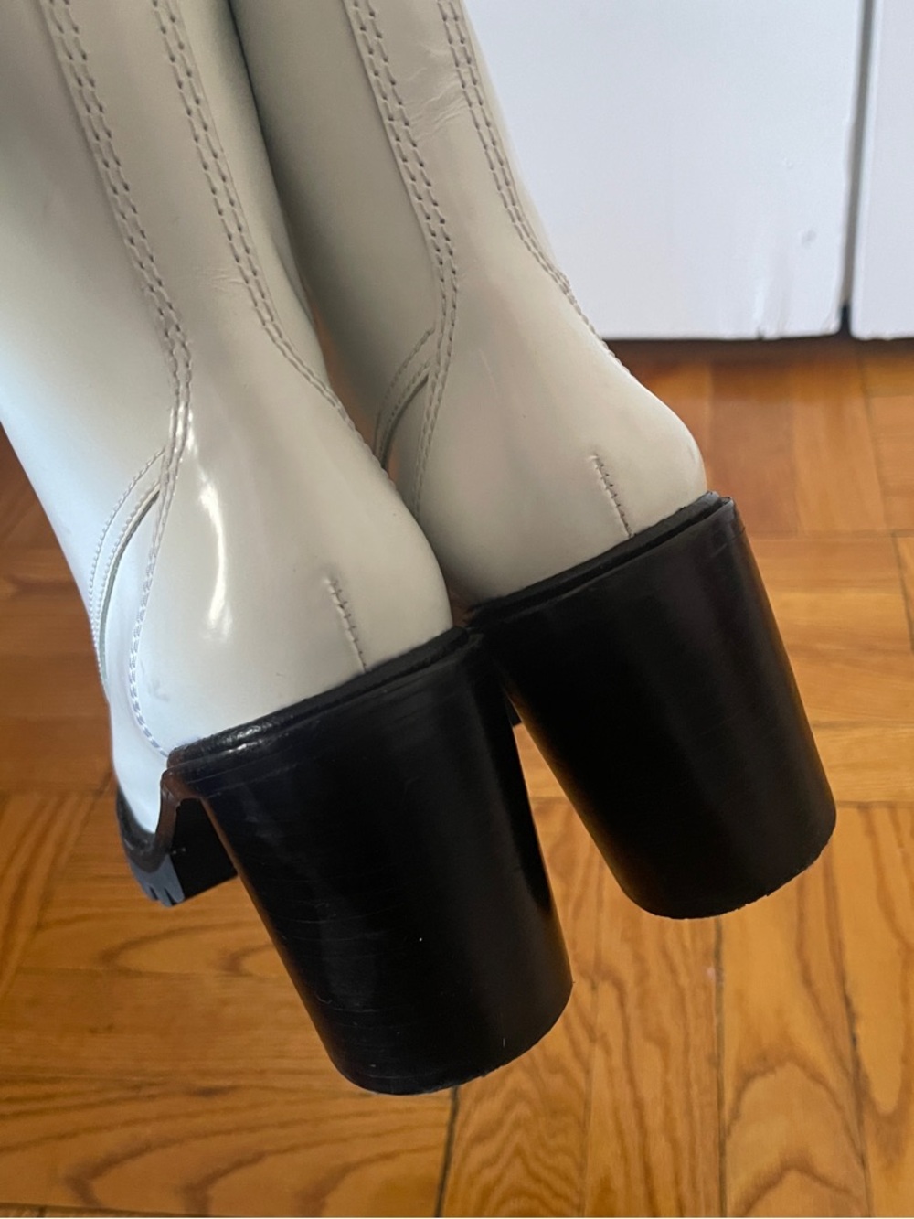 Marc Jacobs White Patent Lace-Up Block Heel Boots - Picture 12 of 16